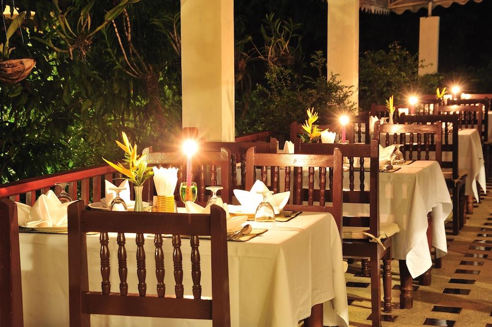 Teak Garden Resort, Chiang Rai Ngoại thất bức ảnh